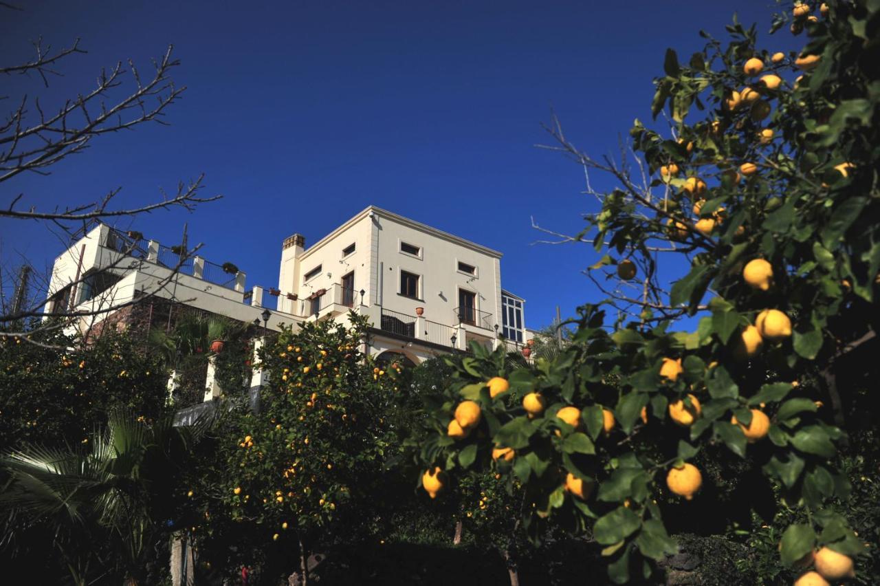 Tenuta Santa Tecla Ачиреале Экстерьер фото