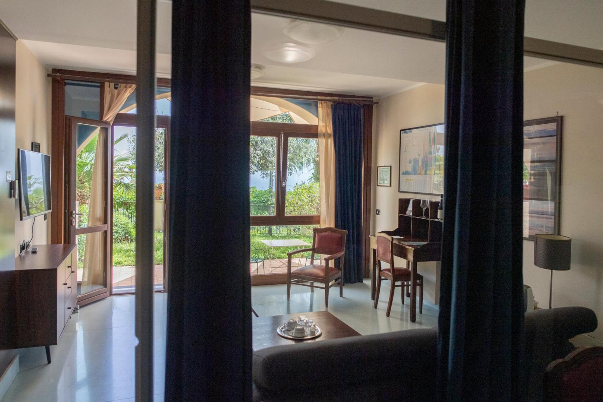 Tenuta Santa Tecla Ачиреале Экстерьер фото
